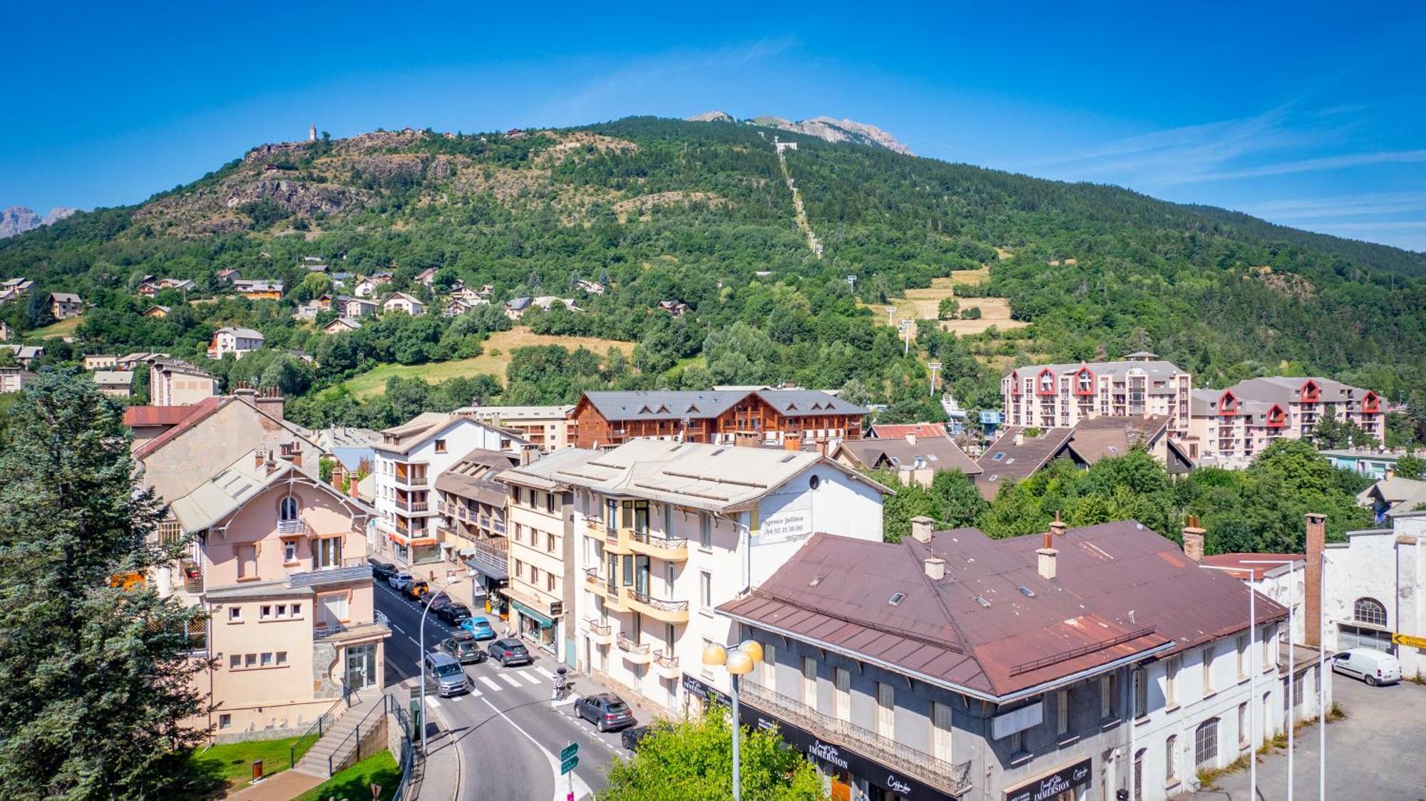 Hôtel Mont-Brison Briançon Buitenkant foto
