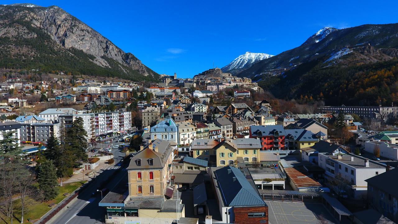 Hôtel Mont-Brison Briançon Buitenkant foto